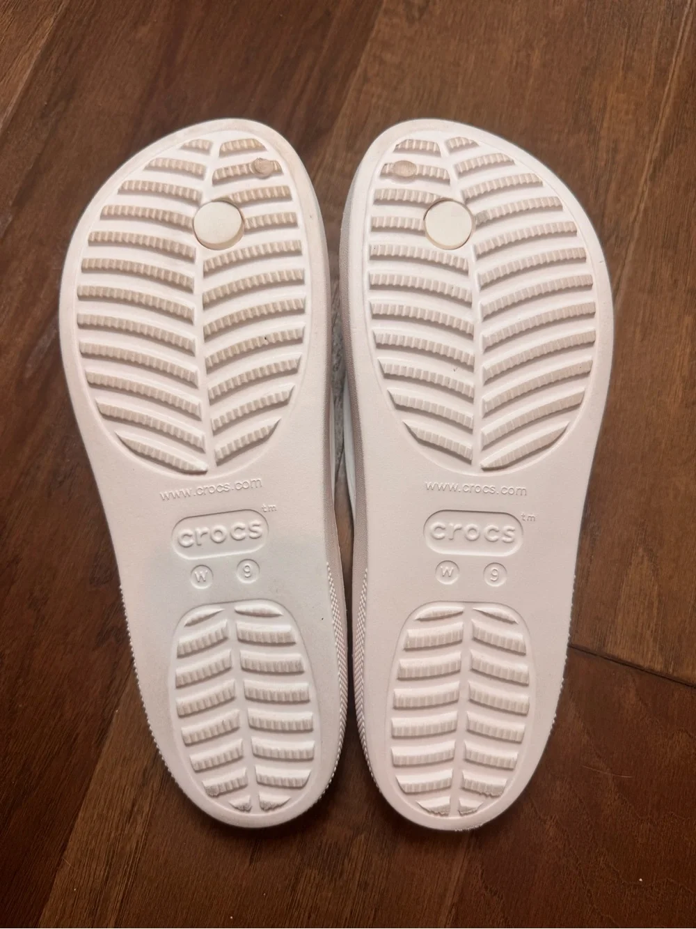 CROCS Platform Flip-Flop Thong Sandals White - Size 9 Women